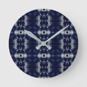 Palm Leaf in Delft Blue Runde Wanduhr (Vorderseite)