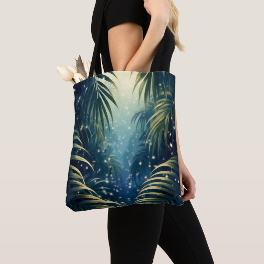 Palm leaves illuminated by moon and fireflies tasche (Von Nahem)