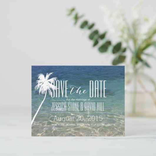 Palm Tree Beach Hochzeit Save the Date Ankündigungspostkarte (Stehend Vorderseite)