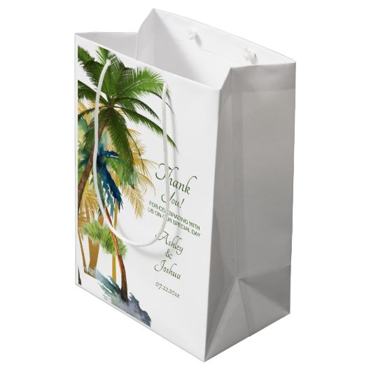 Palm Tree Beach Wedding Medium Geschenktasche Mittlere Geschenktüte (Rückseite Schrägansicht)