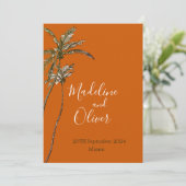 Palm Tree Burnt Orange Moderne tropische Hochzeit Einladung (Stehend Vorderseite)