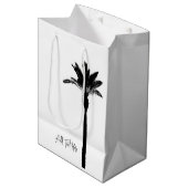 Palm Tree Silhouette Travel Coast Custom Text Mittlere Geschenktüte (Vorderseite Schrägansicht)