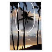 Palm Tree Silhouetten in Hawaii Mittlere Geschenktüte (Vorderseite)