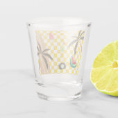 Palm Tree Surfboard Checkered Summer Schnapsglas (Rückseite)