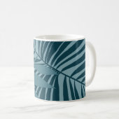 Palm- und Tropenblatt abstrakt in blau-grün grau Kaffeetasse (VorderseiteRechts)