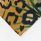 Palm verlasse auf einem Leopardenhintergrund. Fleecedecke (Ecke)