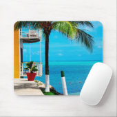 Palme am Vorgarten eines Hauses durch das Meer Mousepad (Mit Mouse)