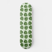 Palme-Blätter, Grüne Blätter, tropisches Muster Skateboard (Vorderseite)