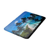 Palme-und Strand-Szene Badematte (Schrägansicht)