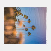 Palme unter blauem Himmel Fleecedecke (Vorderseite (Horizontal))