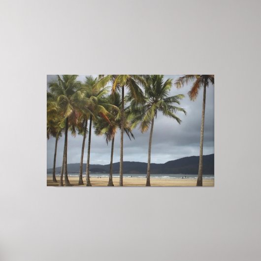 Palmen am Strand von Gonzaga, Santos, Brasilien Leinwanddruck (Vorderseite)