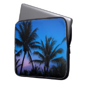 Palmen in der Abenddämmerung Laptopschutzhülle (Vorderseite Links)