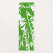 Palmen in einem grün-weiß geposterten Design Yogamatte (Rückseite)