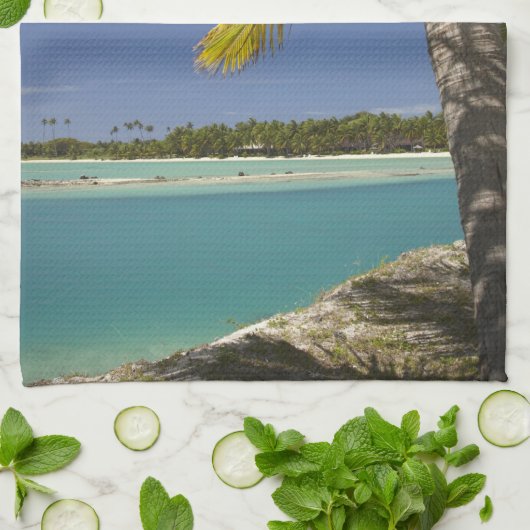 Palmen & Lagune, Musket Cove Island Resort Geschirrtuch (Gefaltet)