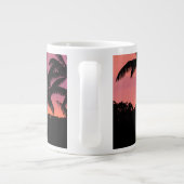 Palmen mit Silhouette, Hawaii Jumbo-Tasse (Rückseite)