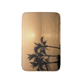 Palmen und romantischer Sonnenuntergang Badematte (Vorderseite Vertikal)