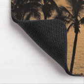 Palmen und romantischer Sonnenuntergang Mousepad (Ecke)