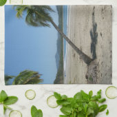 Palmenbaum am Strand Handtuch (Gefaltet)