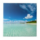 Palmenstrand Tiefblaue Himmelswasser Fliese (Vorderseite)