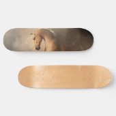 Palomino im Nebel Skateboard (Horizontal)