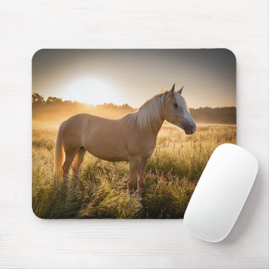 Palomino Pferd bei Sonnenaufgang Mousepad (Mit Mouse)