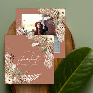 Pampas eucalyptus elegantes Foto für einen Graduie Einladung