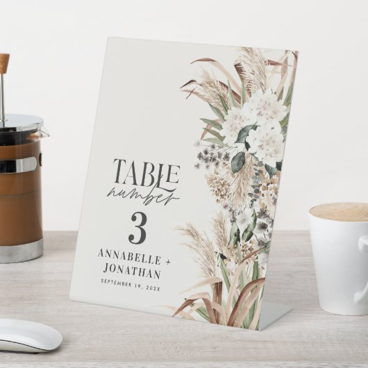 Pampas eucalyptus Tischnummer Sockelschild (In SItu)