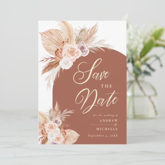 Pampas Grass Arch Terracotta Boho Foto Wedding Save The Date (Stehend Vorderseite)