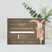 Pampas Grass Boho Blush Floral Rustikales Holz UAW RSVP Karte (Stehend Vorderseite)