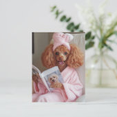Pampered Poodle Reading Day Postkarte (Stehend Vorderseite)
