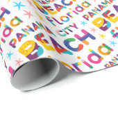 Panama City Beach, Florida. Farbiges Textmuster Geschenkpapier (Rolleneckpunkt)