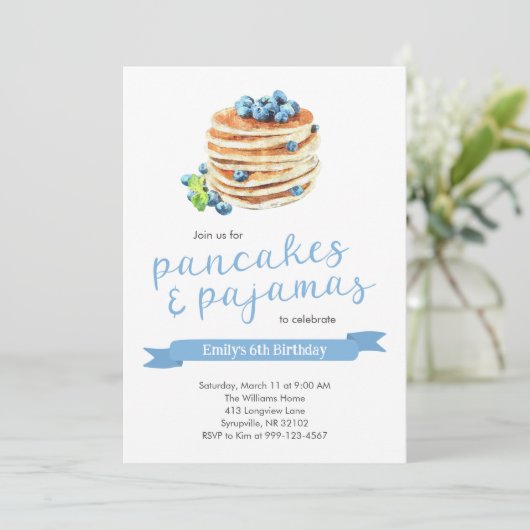 Pancakes & Pajamas Geburtstagsfeier Einladung (Stehend Vorderseite)