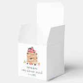 Pancakes & Schnullers Babydusche Brunch Geschenkschachtel (Geöffnet)