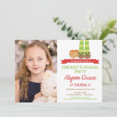 Pancakes und Pajamas Geburtstagsparty Foto Einladung (Stehend Vorderseite)