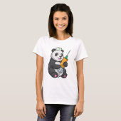 Panda als Krankenschwester mit Spritze T-Shirt (Vorne ganz)