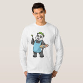 Panda als Maler mit Pinsel und Farbe T-Shirt (Vorne ganz)