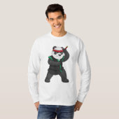 Panda als Ninja in Kostüm T-Shirt (Vorne ganz)