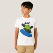 Panda als Snowboarder mit Snowboard T-Shirt (Vorne ganz)