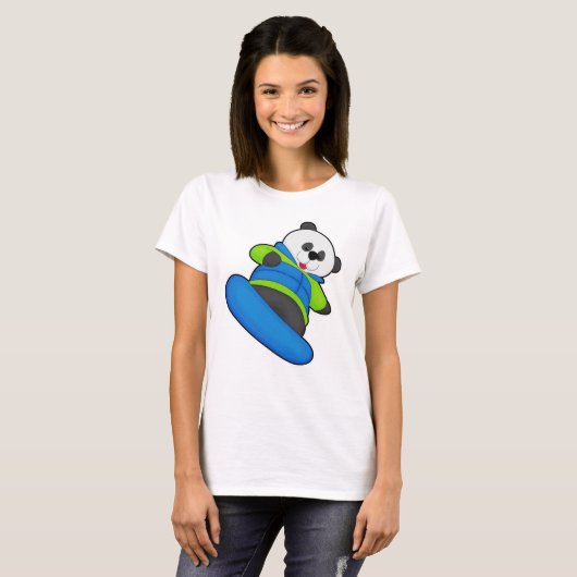 Panda als Snowboarder mit Snowboard T-Shirt (Vorne ganz)