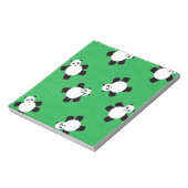 Panda-Bär auf Gras Notizblock (Rotiert)