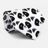 Panda-Bär Kawaii stellen gegenüber Krawatte (Gerollt)