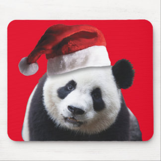 Panda Bär mit einem Weihnachtshut zu Weihnachten Mousepad