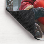 Panda Bär umarmt ein Herzkissen Mousepad (Ecke)