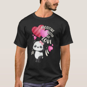 Panda-Bär zum Valentinstag mit Herzen T-Shirt