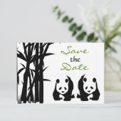 Panda-Bären und Bambus-Hochzeit Save the Date (Stehend Vorderseite)