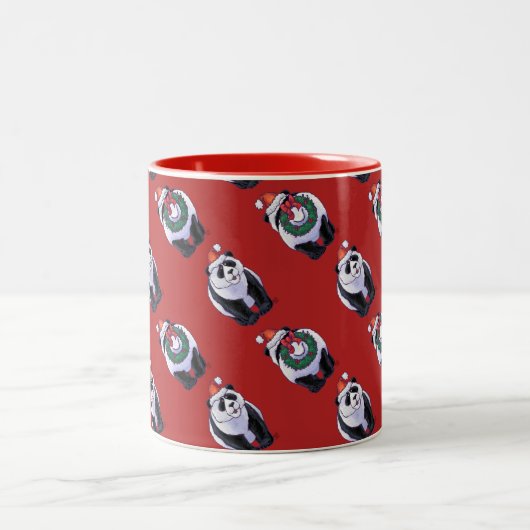 Panda Bären Weihnachten auf Rot Zweifarbige Tasse (Mittel)