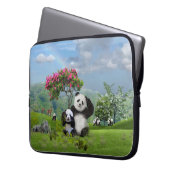 Panda Bear im Paradies Laptopschutzhülle (Vorderseite Links)