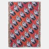 Panda Bear in Weihnachtsmannmütze auf Rot Decke (Vorderseite Vertikal)