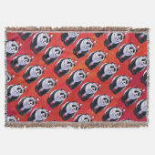 Panda Bear in Weihnachtsmannmütze auf Rot Decke (Vorderseite)