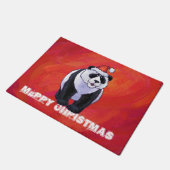 Panda Bear in Weihnachtsmannmütze auf Rot Fußmatte (Schrägansicht)